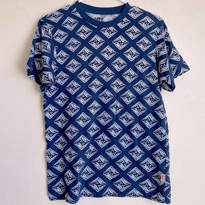 UNIQLO T-shirt